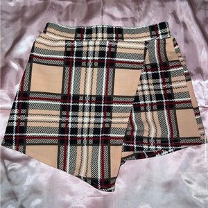 Shein Plaid Skort (Skirt+Shorts)